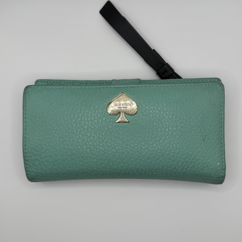 Kate Spade Bifold Wallet Womens OS Green Pebble Leather Gold Spade Logo